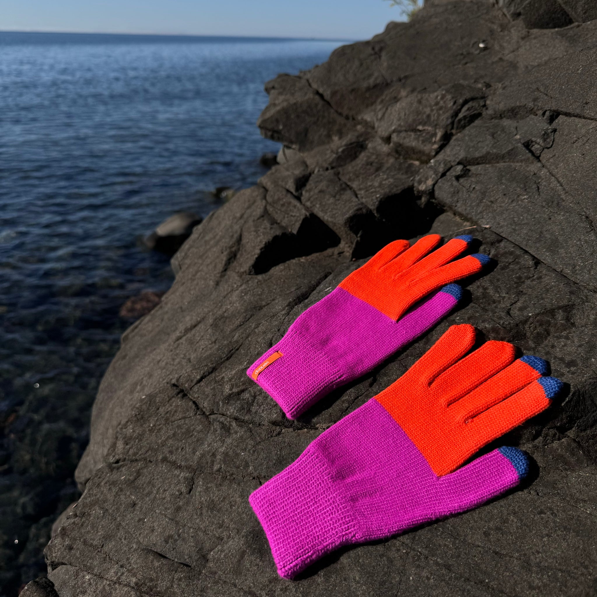 Color Block Touch Screen Gloves by Verloop Knits