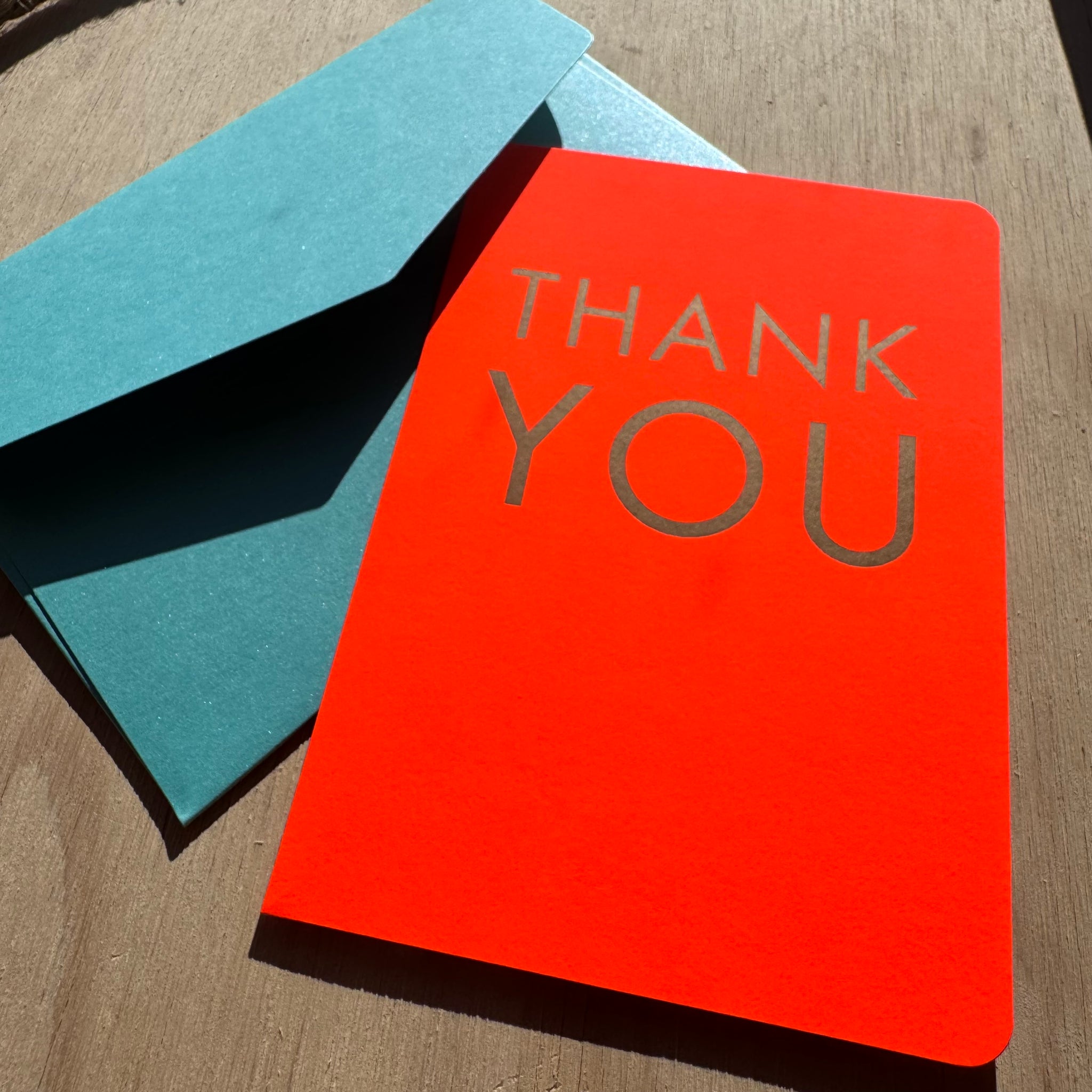 FOLDED CARD THANK YOU FLUO ORANGE + MINT ENVELOPE by Le Typographe