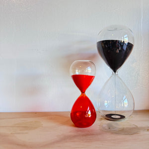 Hour Glass by GRY MATTR