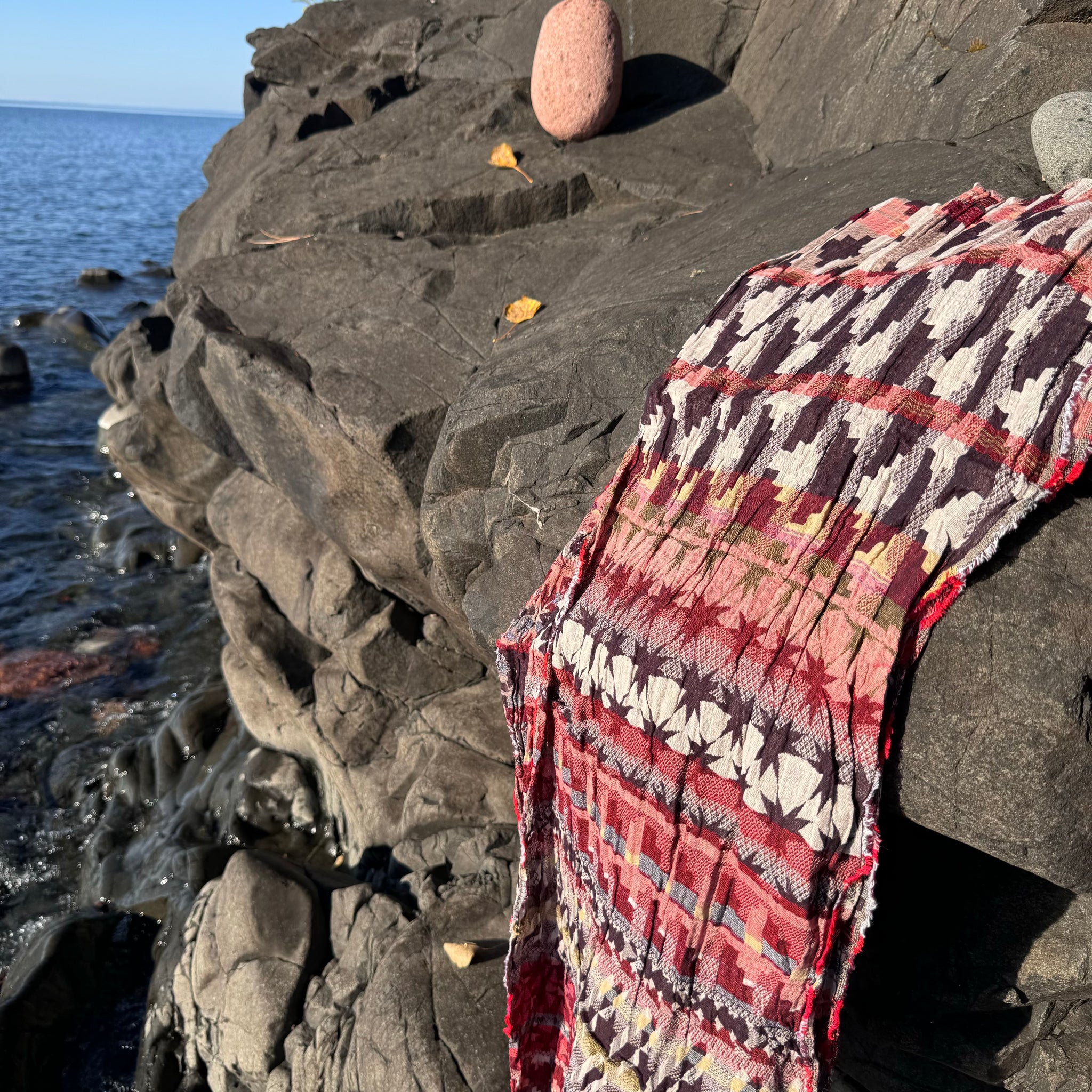 Ziggy Jacquard Scarf in Bordeaux by Letol